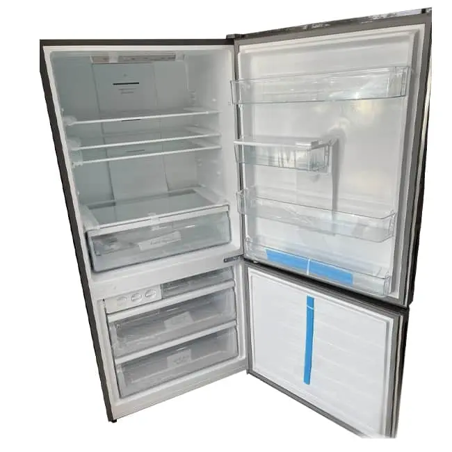 یخچال فریزر بالا پایین هایسنس 605 ا ۳۰ فوت نقره 2022 RB605N4BS1