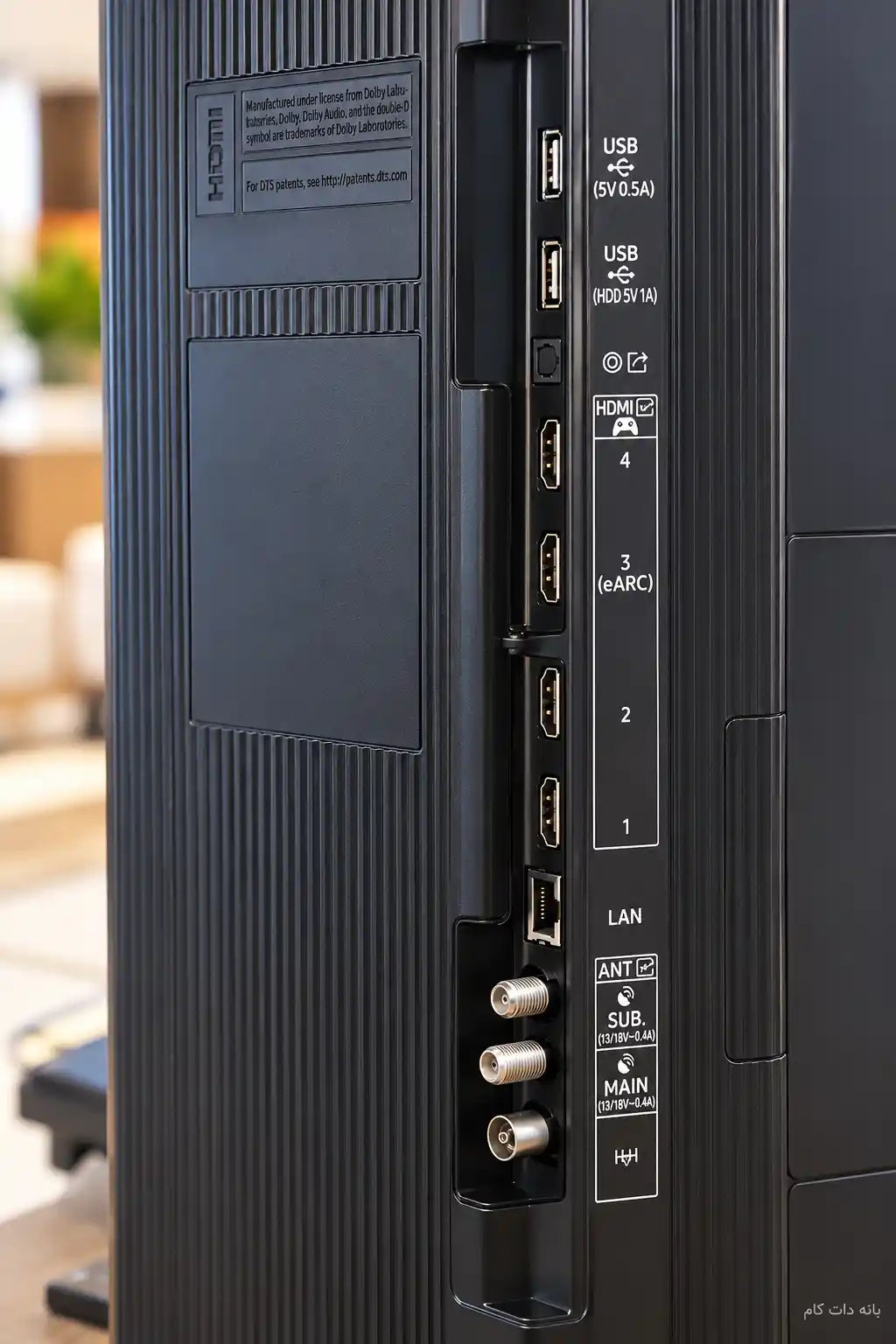 پشت تلویزیون سامسونگ 65Q80C