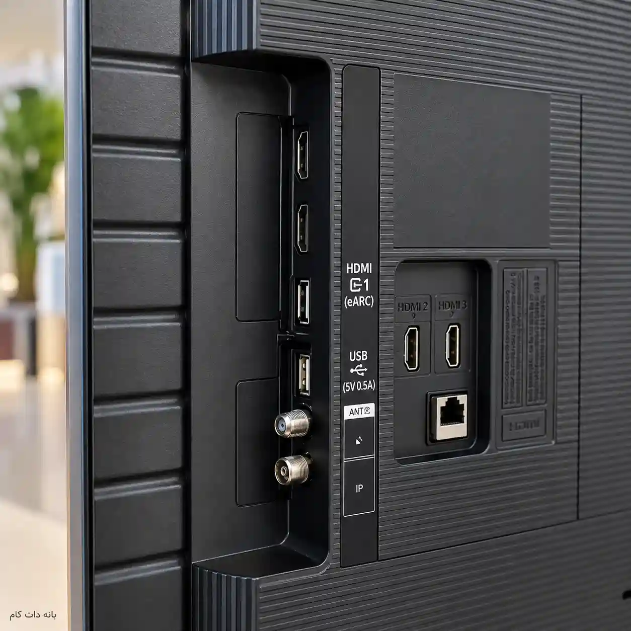 پشت تلویزیون سامسونگ 65U8000H