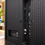 پشت تلویزیون هایسنس 100Q7Q